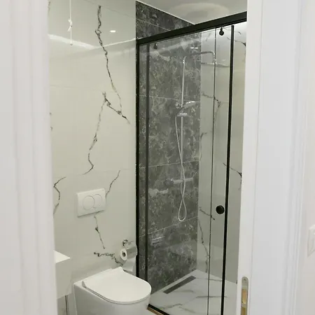 Blackmountain Szálloda *