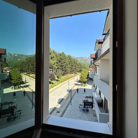 Blackmountain Hotel