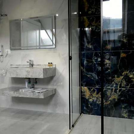 Hotel Blackmountain *