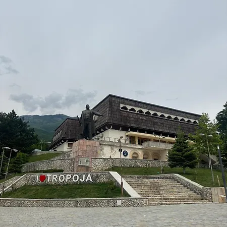 Hotel Blackmountain *